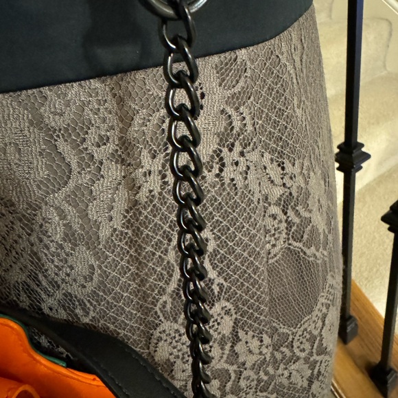 Betsey Johnson Halloween Jack O Lantern Glow Dark Pumpkin Crossbody Bag NWT - Picture 10 of 16